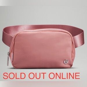Lululemon Everywhere belt bag Pink Pastel Pink 1L